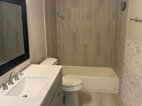 2439  Maverick Avenue , Dallas Texas 75228