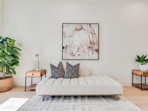 1307  Valley Street , Dallas Texas 75203