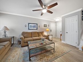 5200  Martel Avenue  13C, Dallas Texas 75206