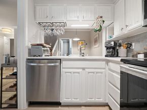 5200  Martel Avenue  13C, Dallas Texas 75206