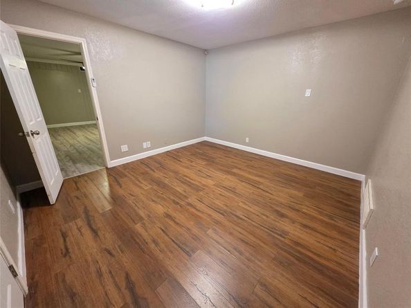 3534  Royal Lane , Dallas Texas 75229