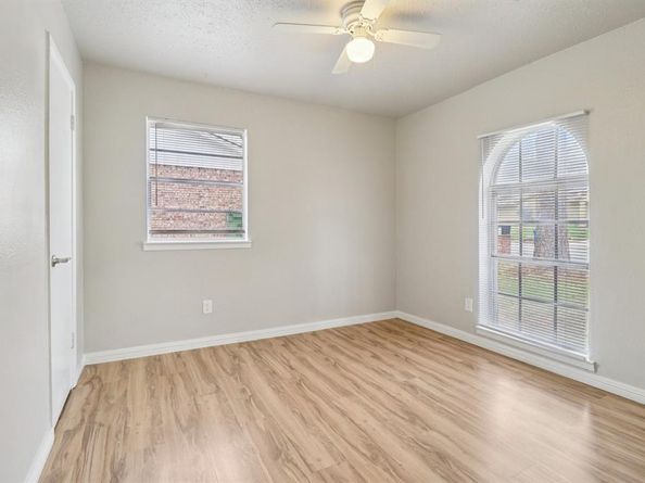 413  Glenhaven Drive , Azle Texas 76020