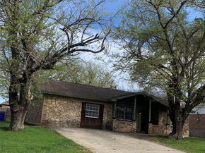 413  Glenhaven Drive , Azle Texas 76020