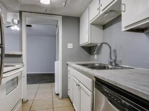 7152  Fair Oaks Avenue  1122, Dallas Texas 75231