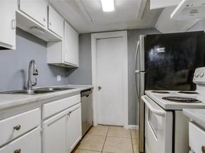 7152  Fair Oaks Avenue  1122, Dallas Texas 75231