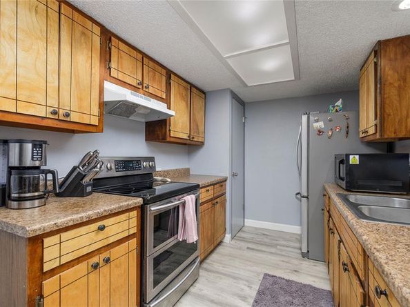 1028  Sunset Drive , Garland Texas 75040