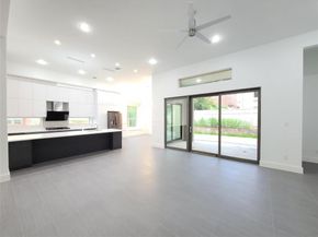 2812  Almanzor Avenue , Irving Texas 75062