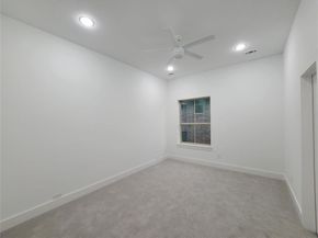 2812  Almanzor Avenue , Irving Texas 75062