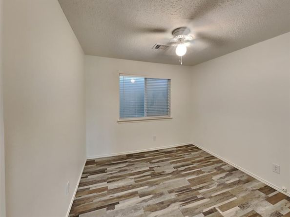 2829  Salado Trail , Fort Worth Texas 76118