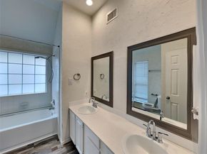 2829  Salado Trail , Fort Worth Texas 76118