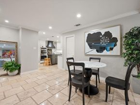 907  Loch Lomond Drive , Arlington Texas 76012