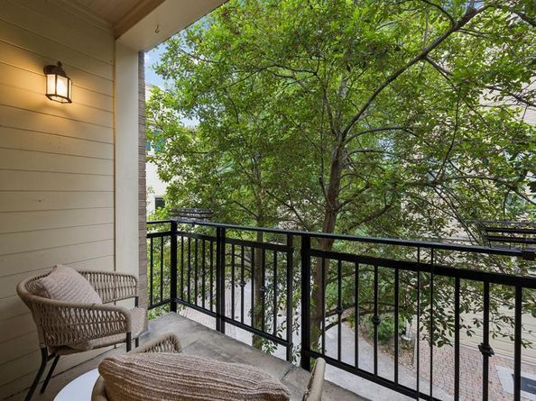 2323  Allen Street , Dallas Texas 75204