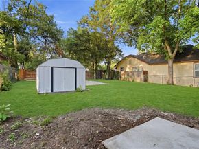 2607  Brandon Street , Dallas Texas 75211