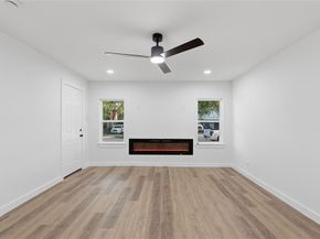2607  Brandon Street , Dallas Texas 75211