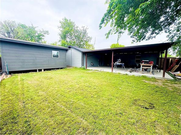 107 N Forest Crest Drive , Garland Texas 75042