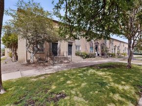 7506 W Northwest Highway  8, Dallas Texas 75225