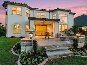 6809  Schubert  , Colleyville Texas 76034