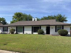 8230  El Retiro Road , Fort Worth Texas 76116