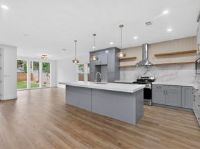 514 S Marlborough Avenue , Dallas Texas 75208