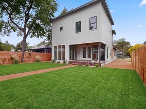 514 S Marlborough Avenue , Dallas Texas 75208
