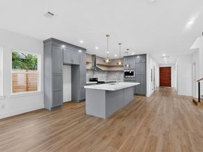 514 S Marlborough Avenue , Dallas Texas 75208