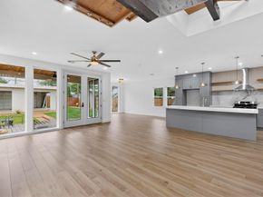 514 S Marlborough Avenue , Dallas Texas 75208