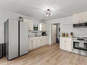 5418  Singleton Boulevard , Dallas Texas 75212