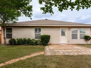 321  Silver Lake Trail , Fort Worth Texas 76140