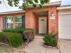 321  Silver Lake Trail , Fort Worth Texas 76140