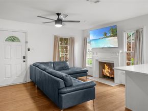 2219  Carnes Street , Dallas Texas 75208