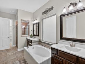 510  Garden Avenue , Euless Texas 76039