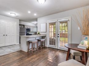 2600  San Marcus Avenue , Dallas Texas 75228