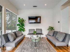 4401  Roseland Avenue  A, Dallas Texas 75204