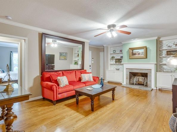 6304  Locke Avenue , Fort Worth Texas 76116