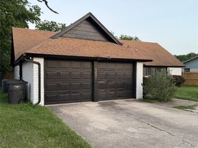 5821  Mccart Avenue , Fort Worth Texas 76133