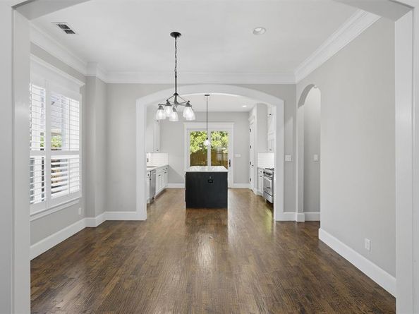 840  Edgefield Road , Fort Worth Texas 76107