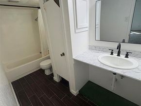 8109  Skillman Street  2002, Dallas Texas 75231