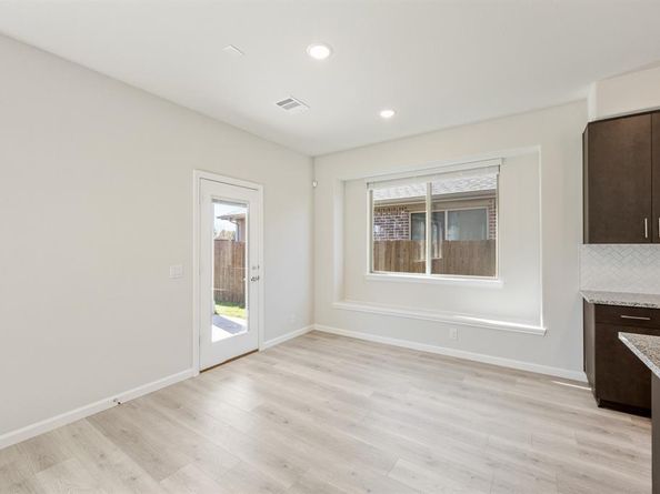 2814  Ocean Drive , Lancaster Texas 75146