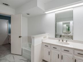 2801 W Aspen Court , Plano Texas 75075