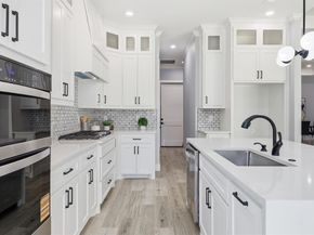 707  Ross Trail , Arlington Texas 76012