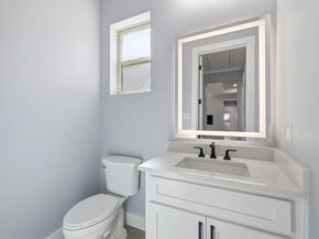 707  Ross Trail , Arlington Texas 76012