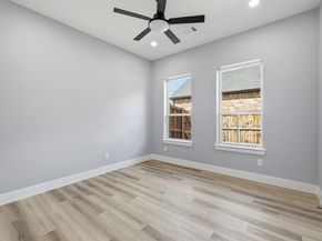 707  Ross Trail , Arlington Texas 76012