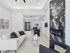 707  Ross Trail , Arlington Texas 76012