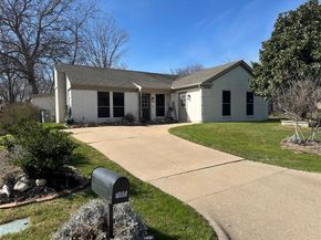 7405  Shadow Bend Drive , Fort Worth Texas 76137