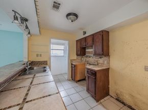 5709  Ranchogrande Drive , Arlington Texas 76017