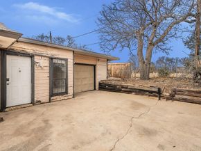 5709  Ranchogrande Drive , Arlington Texas 76017