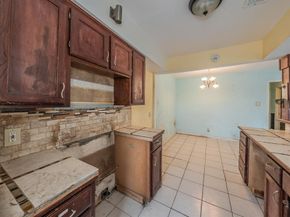 5709  Ranchogrande Drive , Arlington Texas 76017