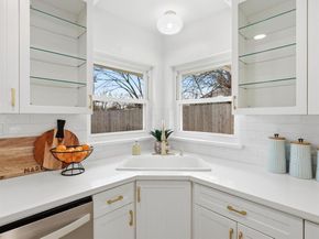 10322  Pinecrest Drive , Dallas Texas 75228