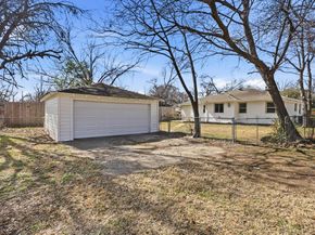 10322  Pinecrest Drive , Dallas Texas 75228