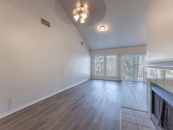 1818  Knob Hill Drive , Garland Texas 75043